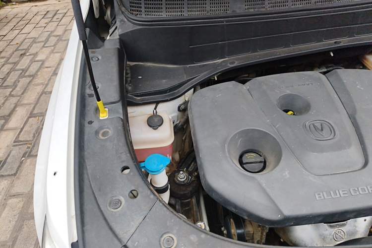 Used CHANGAN CS35PLUS 2019 1.6L Manual Chuanlian Edition Engine Bay Right