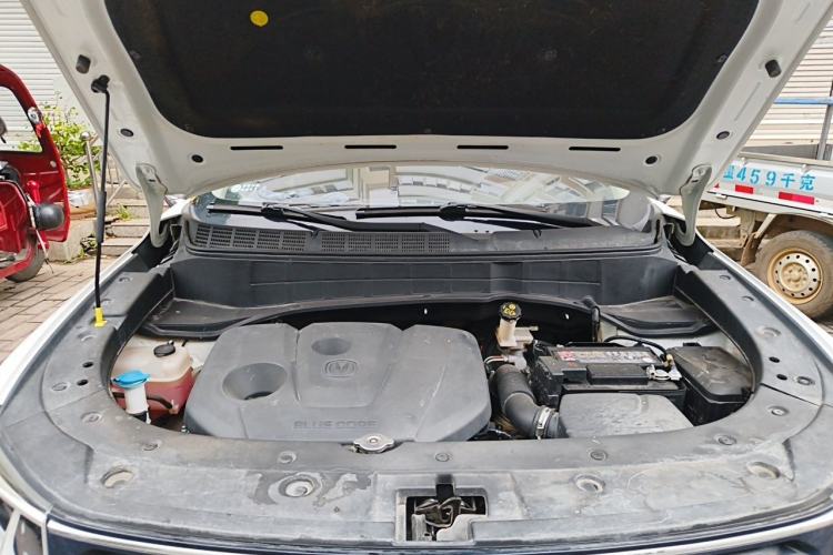Used CHANGAN CS35PLUS 2019 1.6L Manual Chuanlian Edition Engine Bay