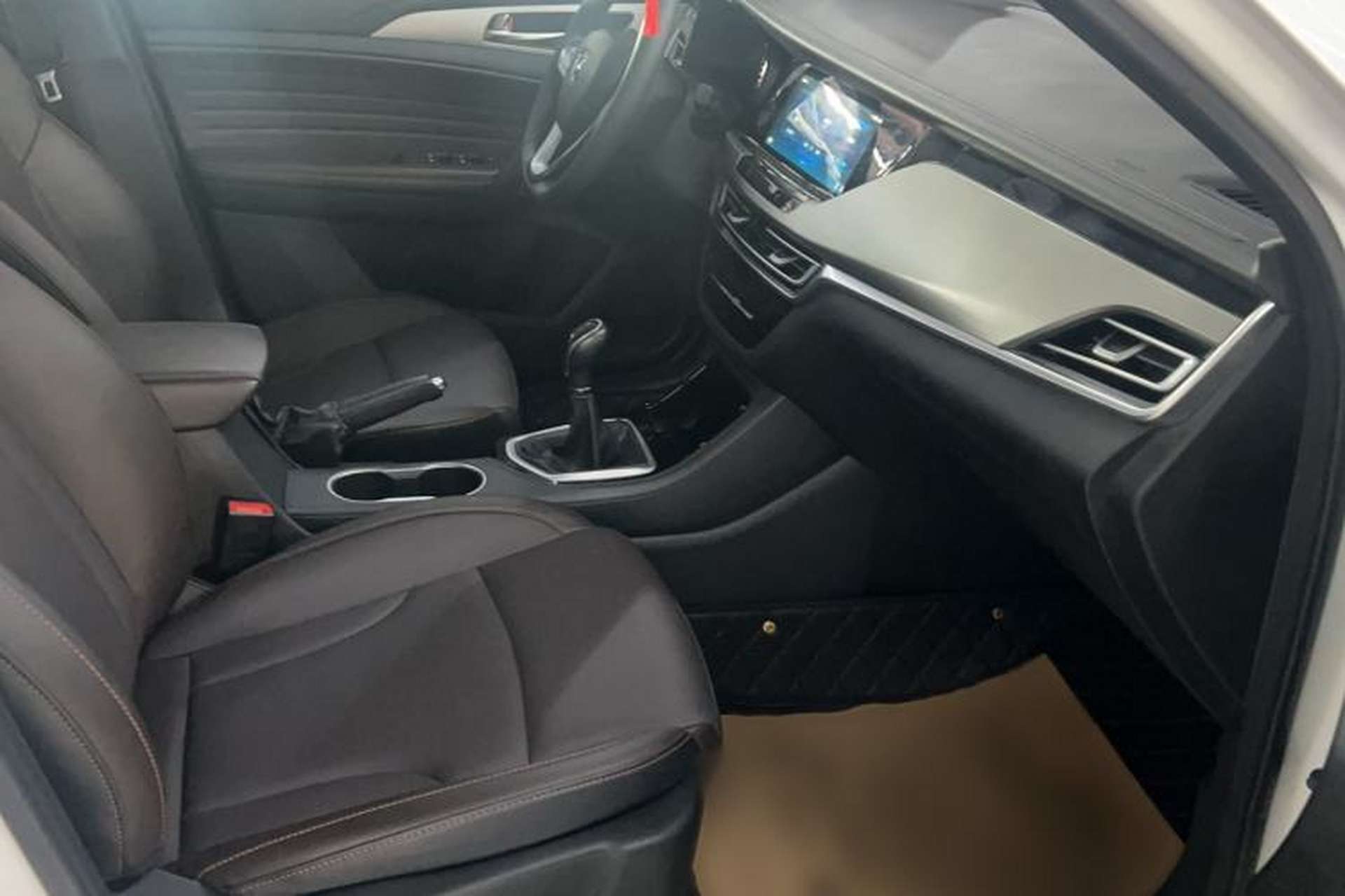 Used CHANGAN CS35PLUS 2019 1.6L Manual Chuanlian Edition Exterior 13