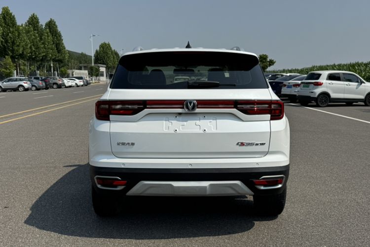 Used CHANGAN CS35PLUS 2019 1.6L Manual Chuanlian Edition Exterior 2