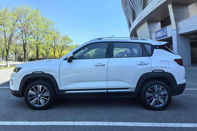 Used CHANGAN CS35PLUS 2019 1.6L Manual Chuanlian Edition Exterior 2
