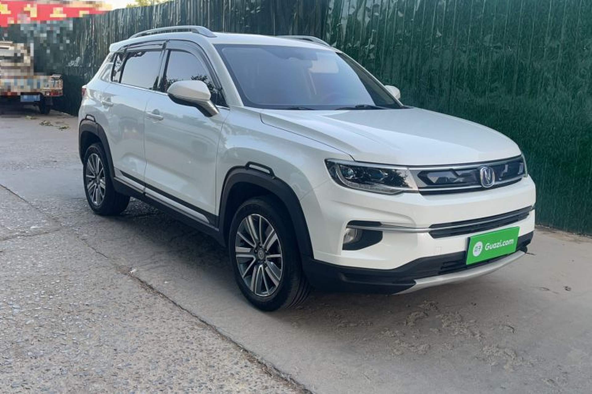 Used CHANGAN CS35PLUS 2019 1.6L Manual Cool Edition Exterior 2