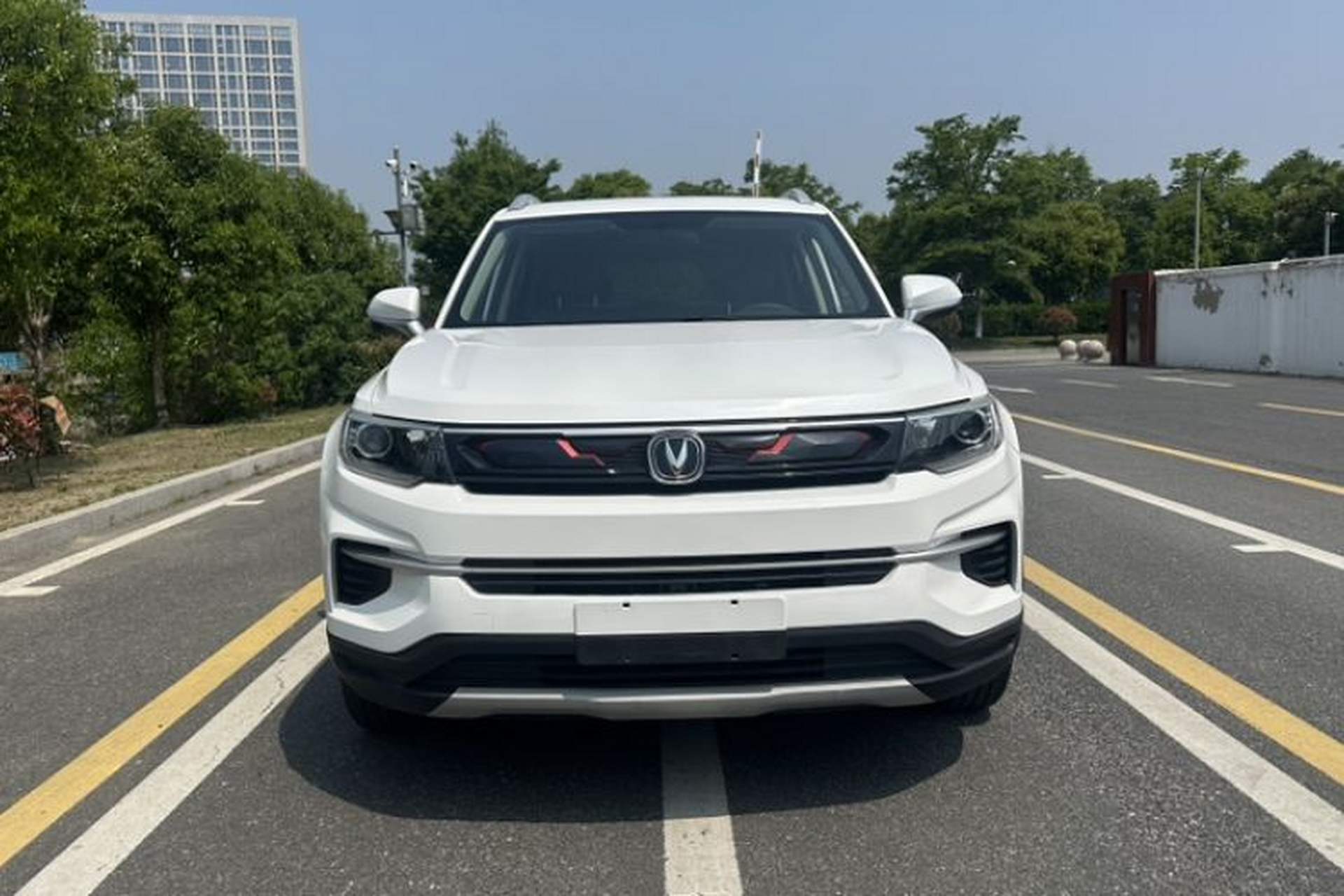 Used CHANGAN CS35PLUS 2019 1.4T DCT Chuanlian Blue Whale Edition Exterior 3