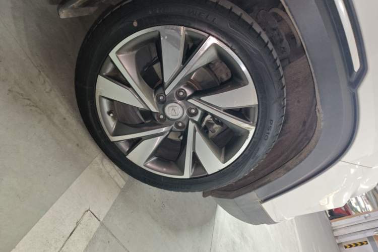Used CHANGAN CS35PLUS 2019 1.4T DCT CoolLink Blue Whale Edition Exterior 4