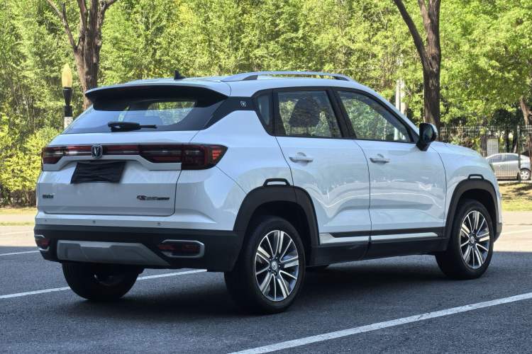 Used CHANGAN CS35PLUS 2019 1.6L Manual Chuanlian Edition Exterior 4