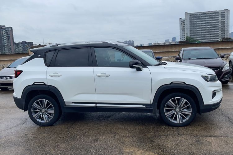 Used CHANGAN CS35PLUS 2019 1.4T DCT Chuanlian Blue Whale Edition Exterior 4