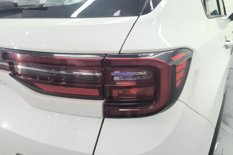 Used CHANGAN CS35PLUS 2019 1.6L Manual Chuanlian Edition Exterior 5