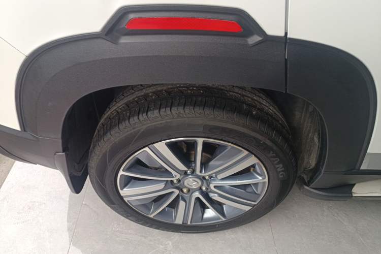 Used CHANGAN CS35PLUS 2019 1.4T DCT Chuanlian Blue Whale Edition Exterior 5