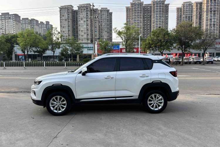 Used CHANGAN CS35PLUS 2019 1.6L Manual E-Link Upgrade Edition Exterior 6