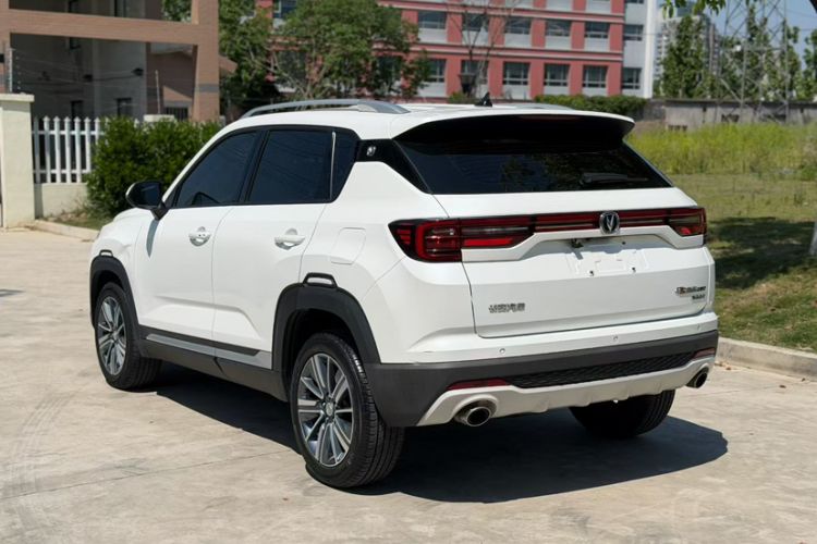 Used CHANGAN CS35PLUS 2019 1.4T DCT Chuanlian Blue Whale Edition Exterior 6