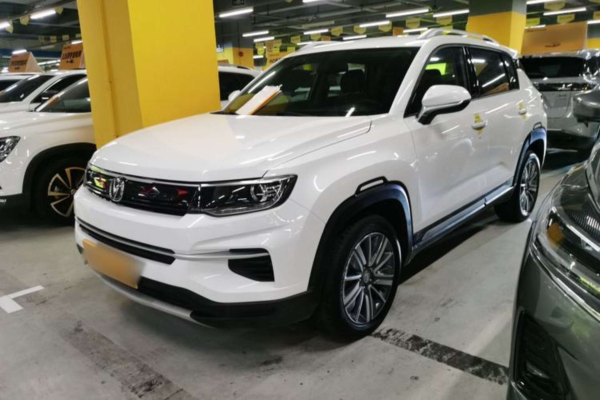 Used CHANGAN CS35PLUS 2019 1.4T DCT Chuanlian Blue Whale Edition Front Left 45 Deg