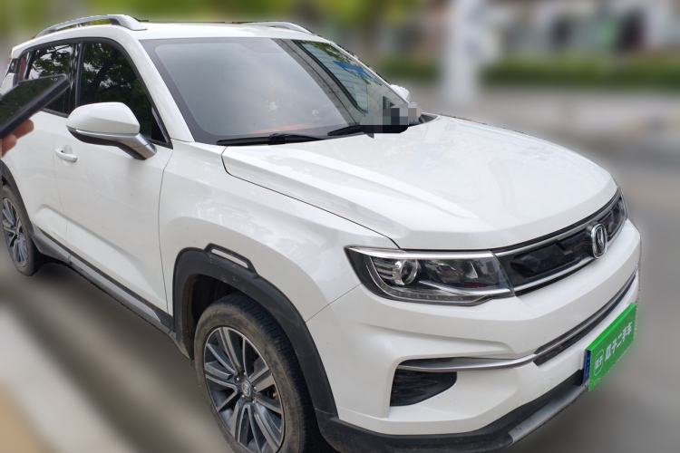 Used CHANGAN CS35PLUS 2019 1.6L Manual Chuanlian Edition Front Right 45 Deg