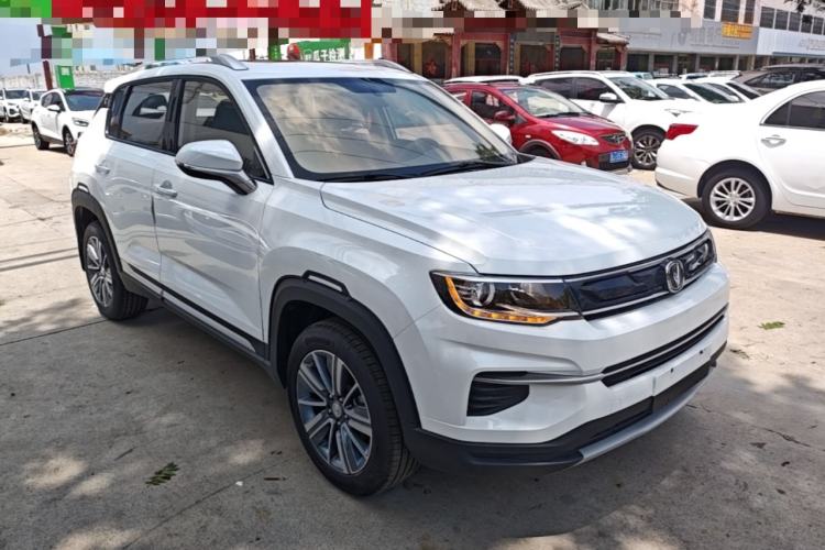 Used CHANGAN CS35PLUS 2019 1.6L Manual Chuanlian Edition Front Right 45 Deg
