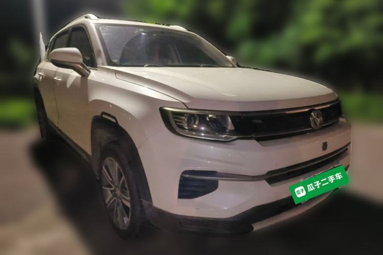 Used CHANGAN CS35PLUS 2019 1.6L Manual Chuanlian Edition Front Right 45 Deg