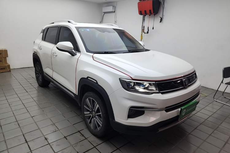 Used CHANGAN CS35PLUS 2019 1.6L Manual Cool Edition Front Right 45 Deg