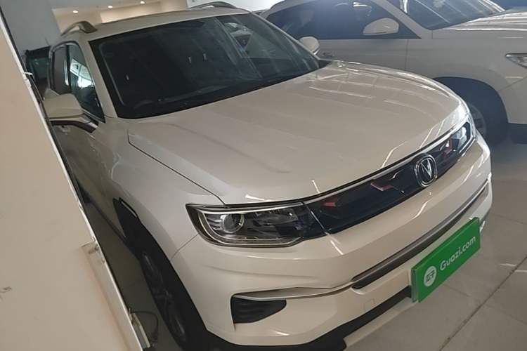 Used CHANGAN CS35PLUS 2019 1.4T DCT Chuanlian Blue Whale Edition Front Right 45 Deg