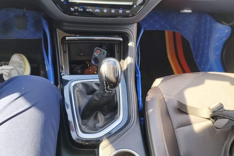 Used CHANGAN CS35PLUS 2019 1.6L Manual Chuanlian Edition Gear Lever