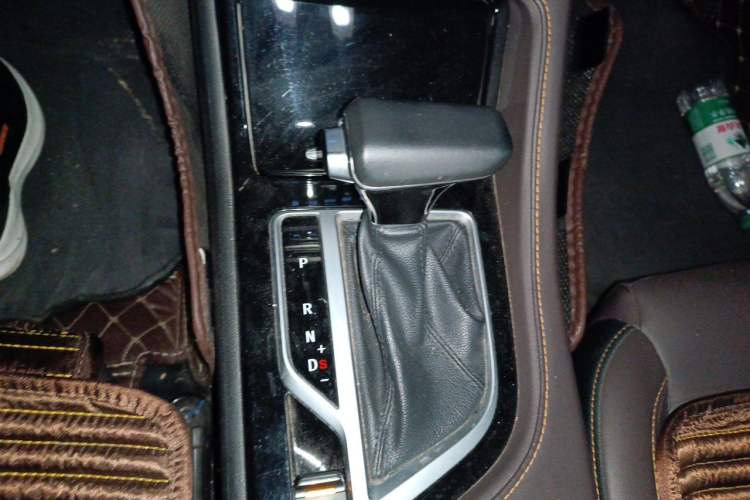 Used CHANGAN CS35PLUS 2019 1.6L Automatic Changlian Edition Gear Lever