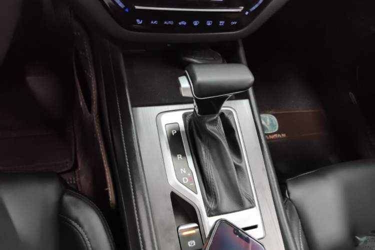 Used CHANGAN CS35PLUS 2019 1.4T DCT Chuanlian Blue Whale Edition Gear Lever