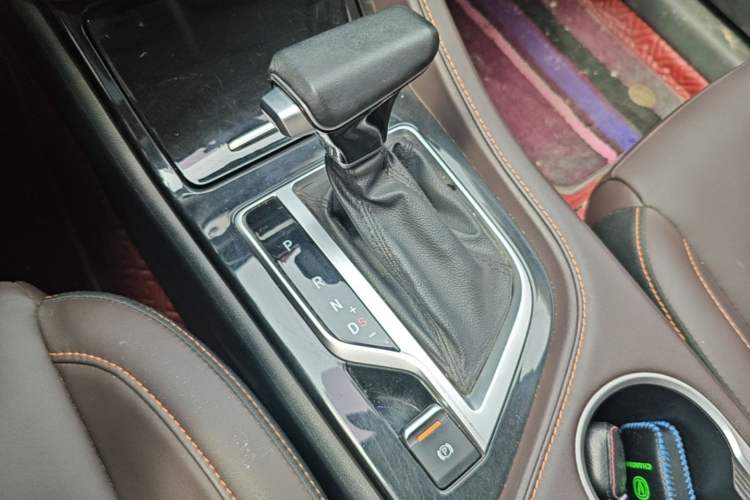 Used CHANGAN CS35PLUS 2019 1.6L Automatic Changlian Edition Gear Lever