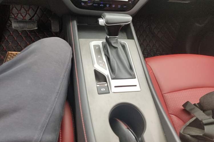 Used CHANGAN CS35PLUS 2019 1.4T DCT Chuanlian Blue Whale Edition Gear Lever