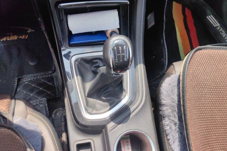 Used CHANGAN CS35PLUS 2019 1.6L Manual E-Link Upgrade Edition Gear Lever