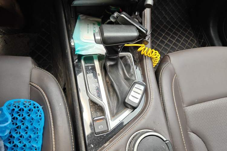 Used CHANGAN CS35PLUS 2019 1.6L Automatic Yue Lian Upgrade Edition Gear Lever