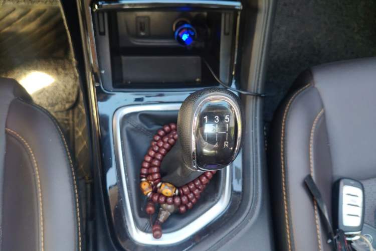 Used CHANGAN CS35PLUS 2019 1.6L Manual Chuanlian Edition Gear Lever