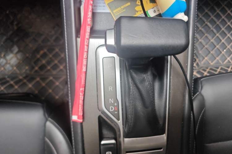 Used CHANGAN CS35PLUS 2019 1.4T DCT Chuanlian Blue Whale Edition Gear Lever