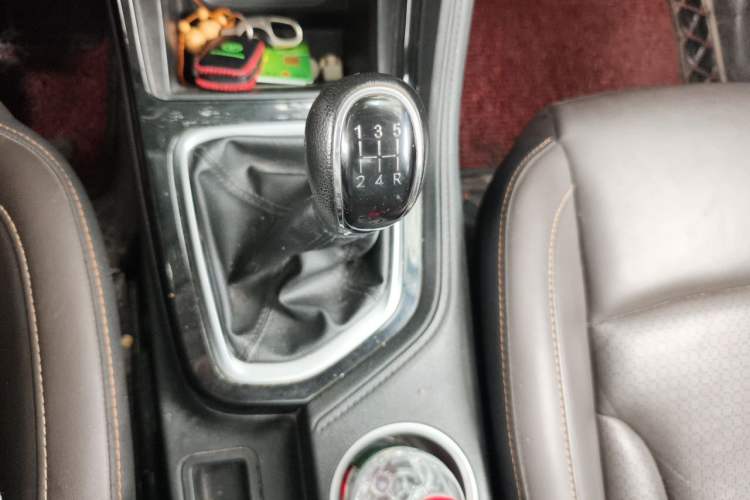 Used CHANGAN CS35PLUS 2019 1.6L Manual Chuanlian Edition Gear Lever