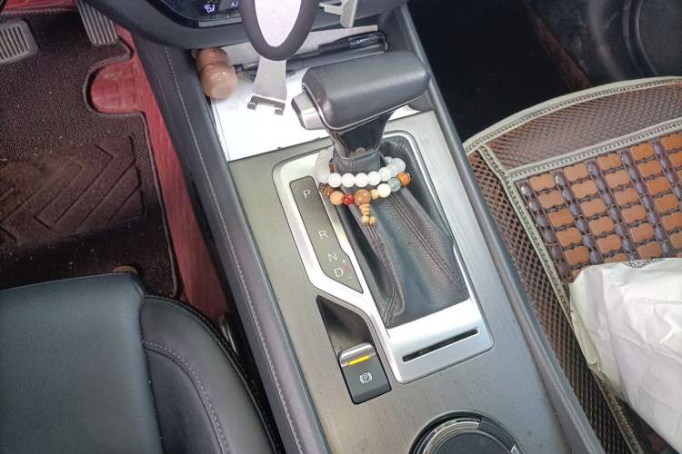 Used CHANGAN CS35PLUS 2019 1.4T DCT Chuanlian Blue Whale Edition Gear Lever