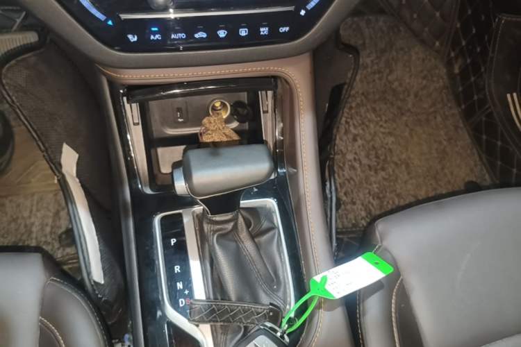 Used CHANGAN CS35PLUS 2019 1.6L Automatic Changlian Edition Gear Lever