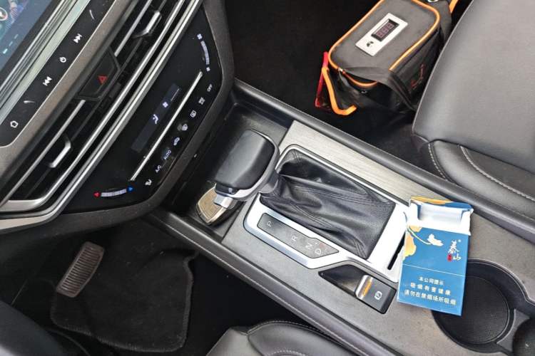 Used CHANGAN CS35PLUS 2019 1.4T DCT Chuanlian Blue Whale Edition Gear Lever