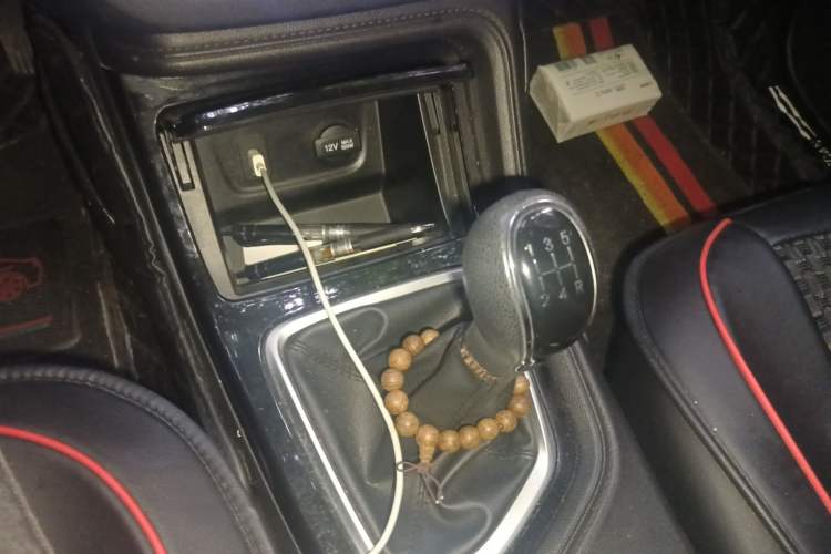 Used CHANGAN CS35PLUS 2019 1.6L Manual E-Link Upgrade Edition Gear Lever
