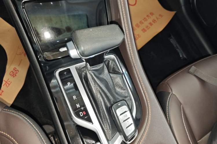 Used CHANGAN CS35PLUS 2019 1.6L Automatic Changlian Edition Gear Lever
