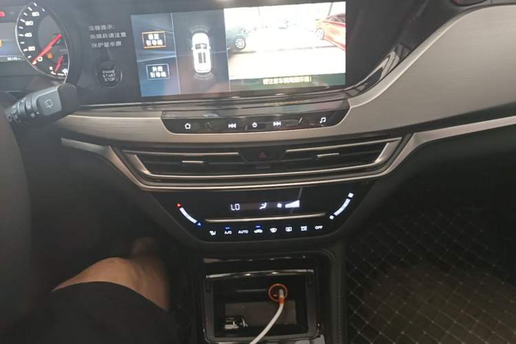 Used CHANGAN CS35PLUS 2019 1.6L Manual Chuanlian Edition Gear Lever