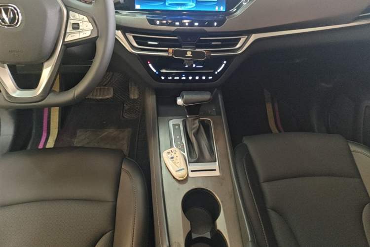 Used CHANGAN CS35PLUS 2019 1.4T DCT Chuanlian Blue Whale Edition Gear Lever