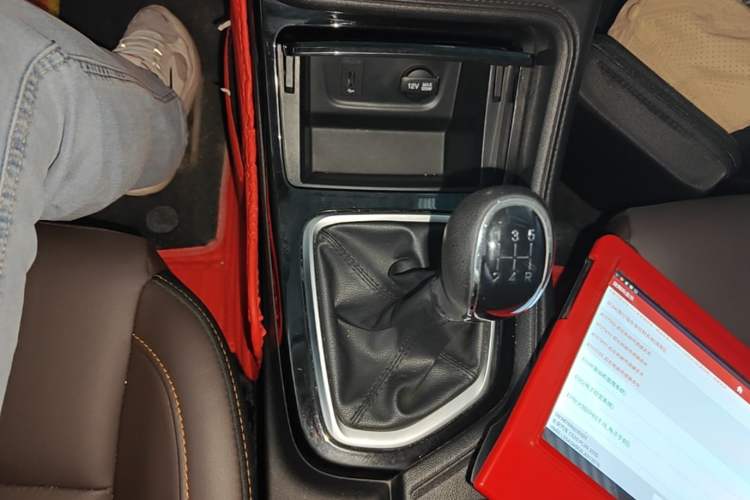 Used CHANGAN CS35PLUS 2019 1.6L Manual Chuanlian Edition Gear Lever