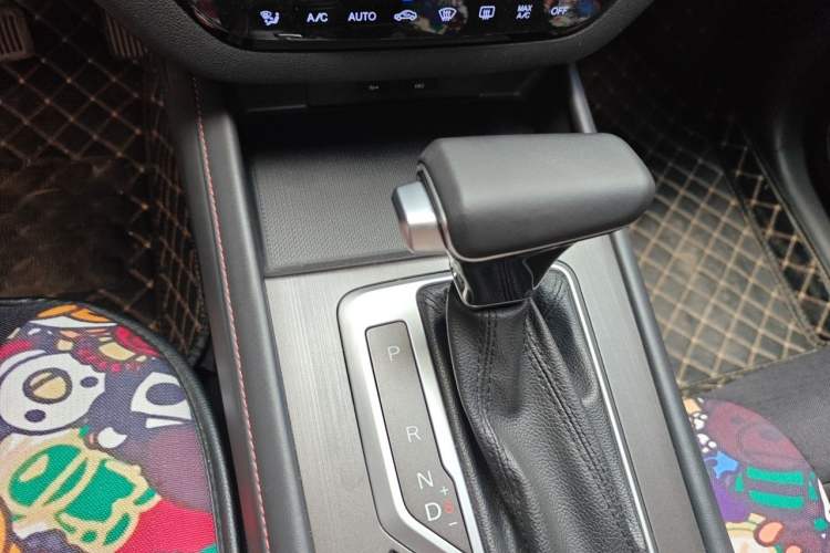 Used CHANGAN CS35PLUS 2019 1.4T DCT Chuanlian Blue Whale Edition Gear Lever
