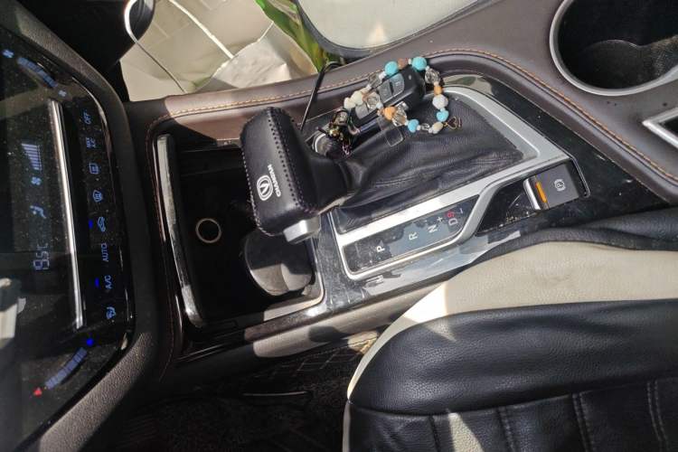 Used CHANGAN CS35PLUS 2019 1.6L Automatic Changlian Edition Gear Lever
