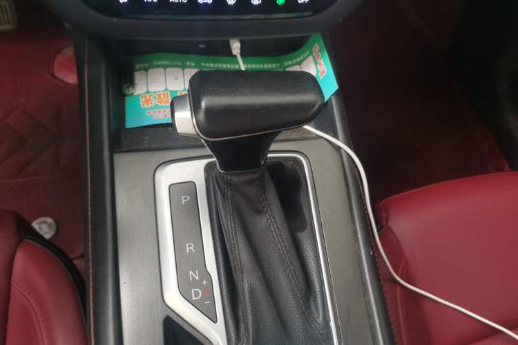 Used CHANGAN CS35PLUS 2019 1.4T DCT CoolLink Blue Whale Edition Gear Lever
