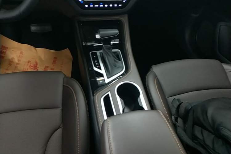 Used CHANGAN CS35PLUS 2019 1.6L Automatic Changlian Edition Gear Lever
