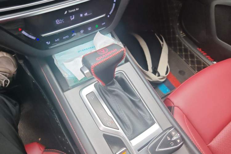 Used CHANGAN CS35PLUS 2019 1.4T DCT CoolLink Blue Whale Edition Gear Lever