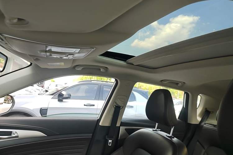 Used CHANGAN CS35PLUS 2019 1.6L Manual Chuanlian Edition Headliner