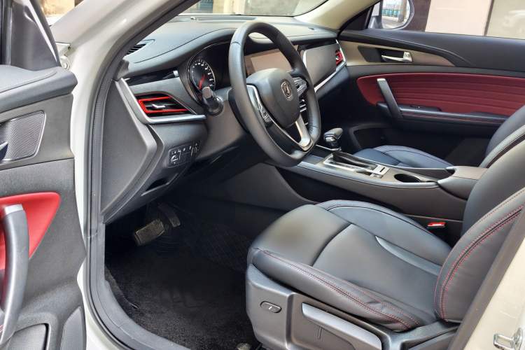Used CHANGAN CS35PLUS 2019 1.4T DCT CoolLink Blue Whale Edition Interior 2
