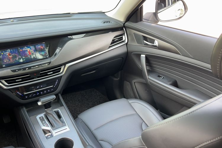 Used CHANGAN CS35PLUS 2019 1.4T DCT Chuanlian Blue Whale Edition Interior 3