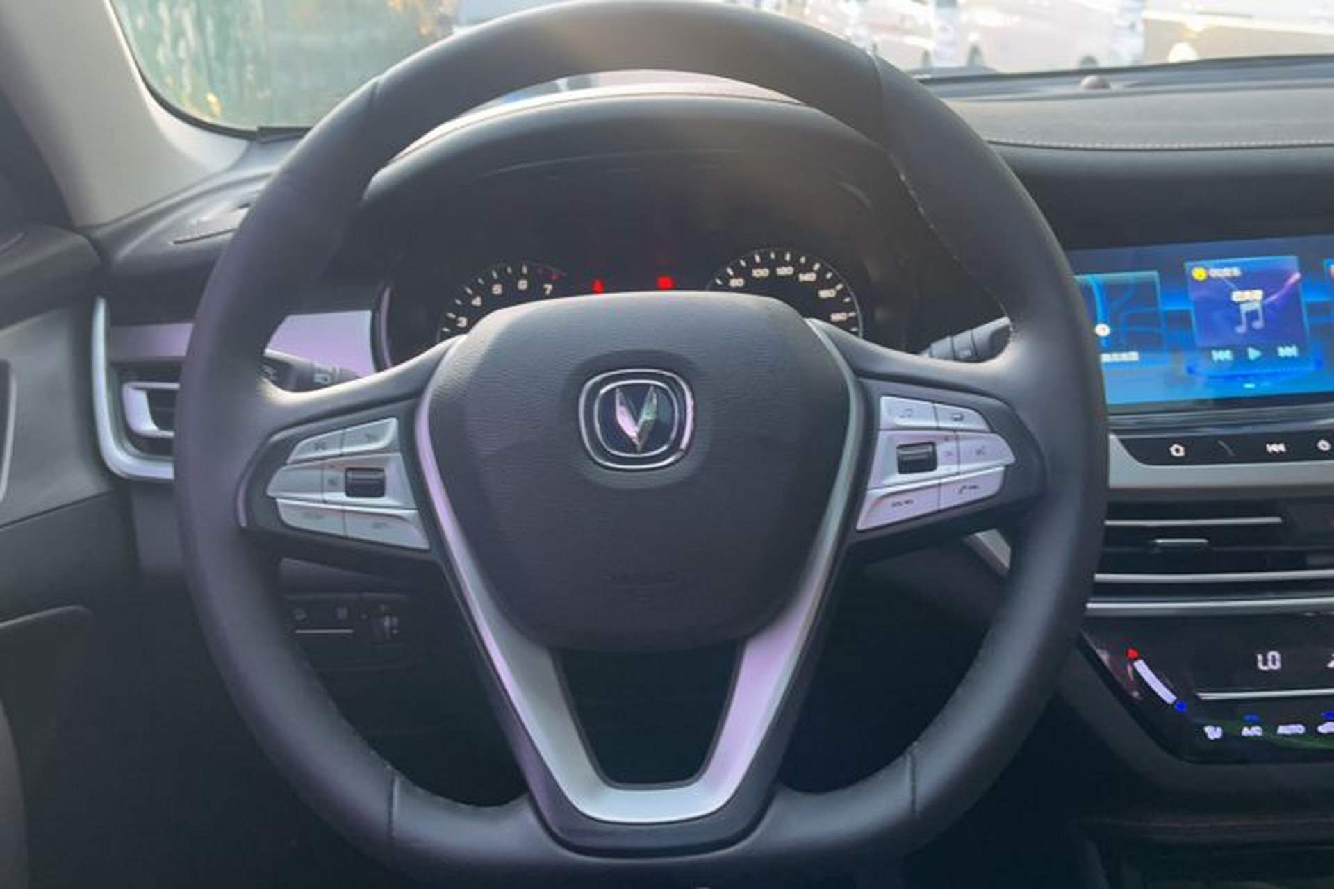 Used CHANGAN CS35PLUS 2019 1.6L Manual Cool Edition Interior 4