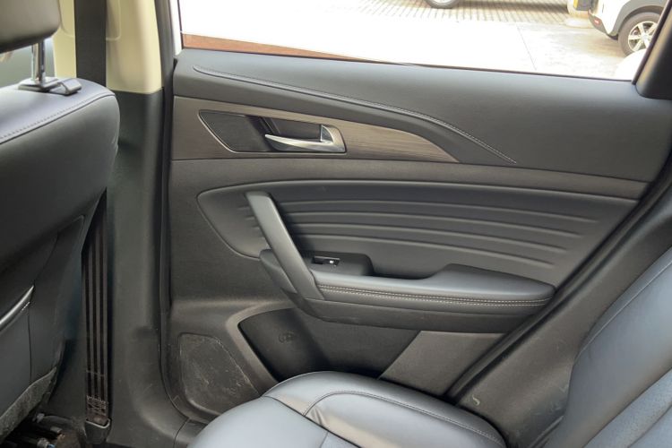 Used CHANGAN CS35PLUS 2019 1.4T DCT Chuanlian Blue Whale Edition Interior 4
