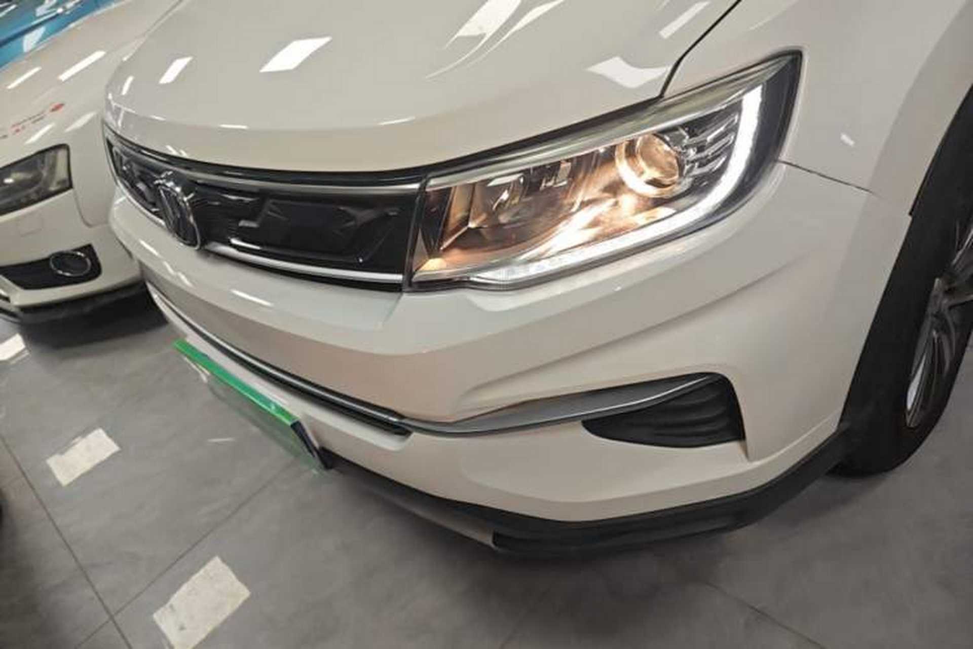 Used CHANGAN CS35PLUS 2019 1.6L Automatic Changlian Edition Left Front Headlight