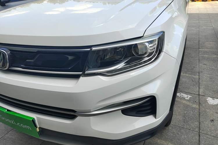 Used CHANGAN CS35PLUS 2019 1.6L Manual Chuanlian Edition Left Front Headlight